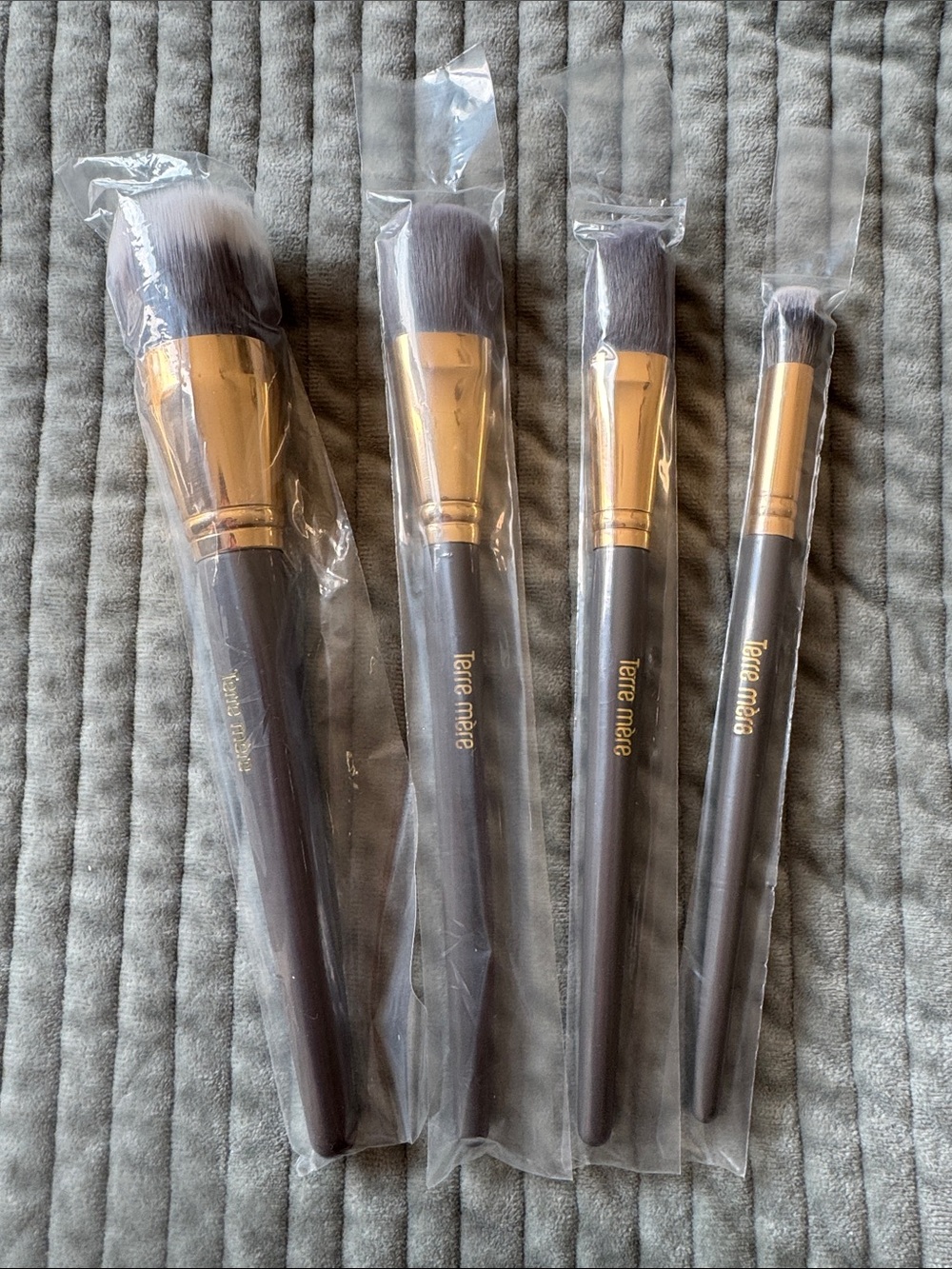 NEW in Box Terre Mère Makeup Brush Set — Gold & Brown Handle (4-Piece)